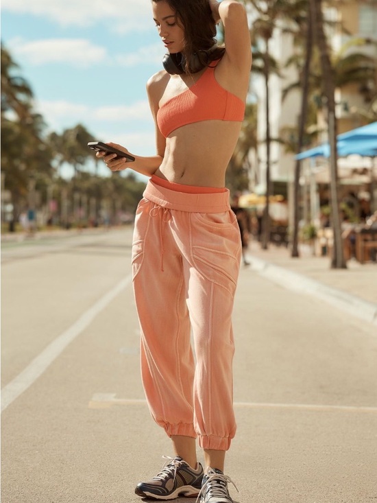 Daily Practice Pants - Daily practice-Coral Jogger Pants Drawstring size medium but fits like a large.